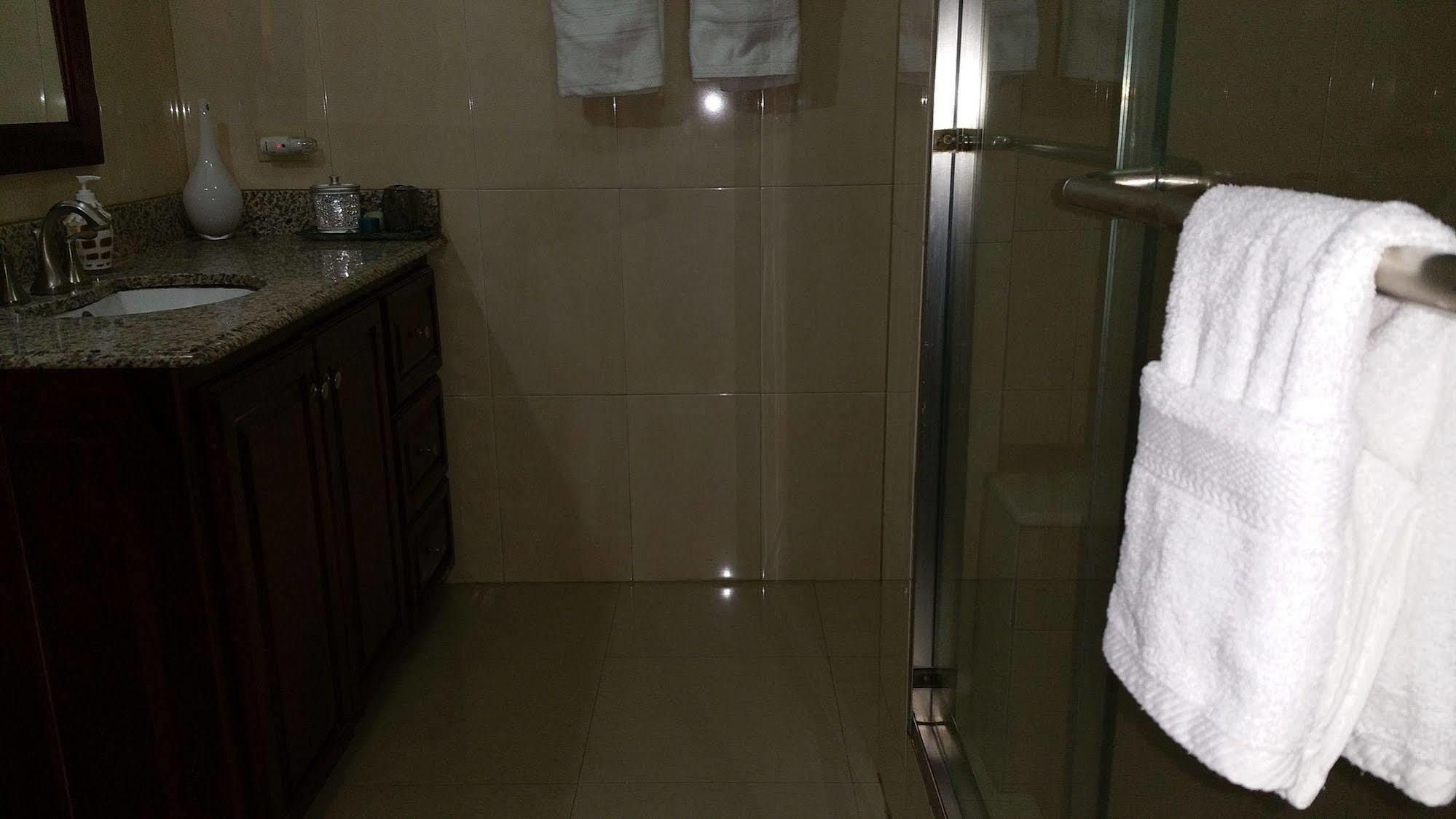 Modern London Decor Guest Apartments Кингстон Экстерьер фото