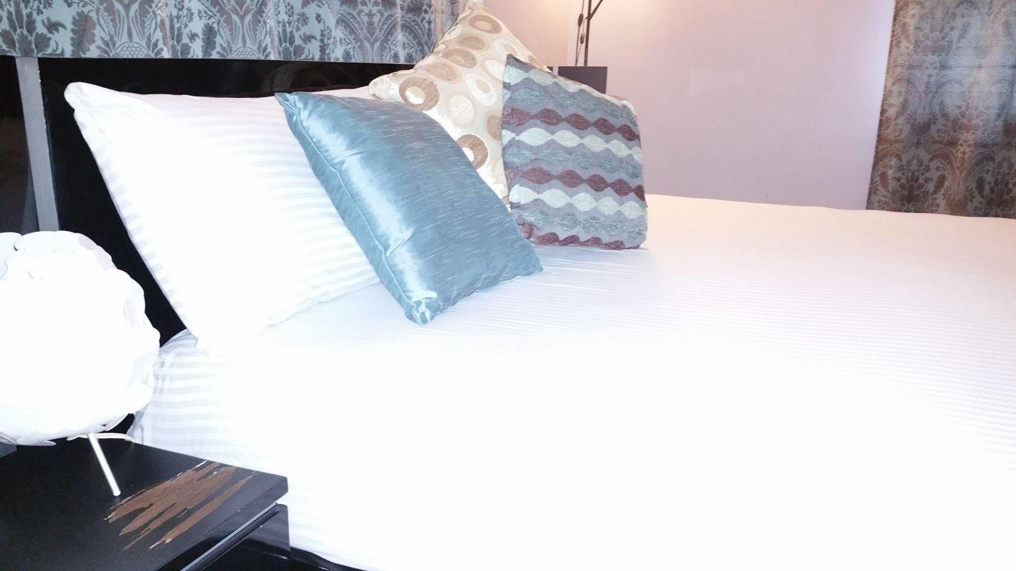 Modern London Decor Guest Apartments Кингстон Экстерьер фото